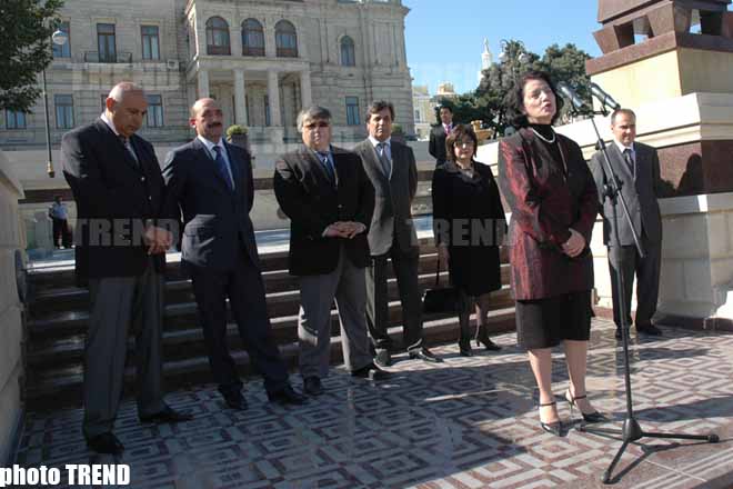 По случаю Дня музыки в Парке фонтанов прошел концерт