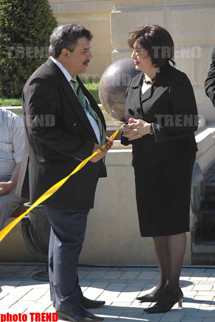 По случаю Дня музыки в Парке фонтанов прошел концерт