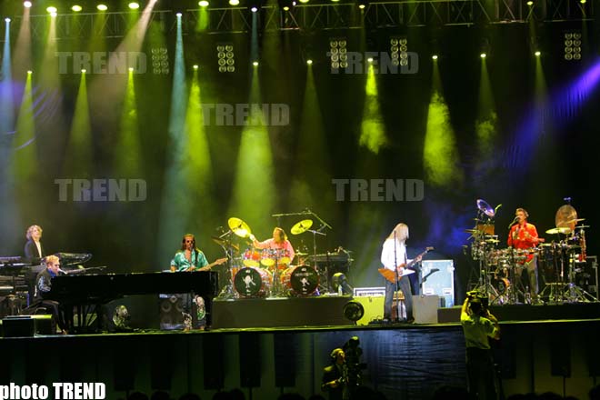 "Курс Элтона Джона" упал ниже курса доллара