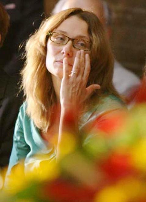 Вдова Лучано Паваротти больна рассеянным склерозом