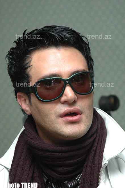 Азербайджанский певец Надир Гафарзаде выступит на одной сцене с Тарканом, Шакирой и Димой Биланом (видео)