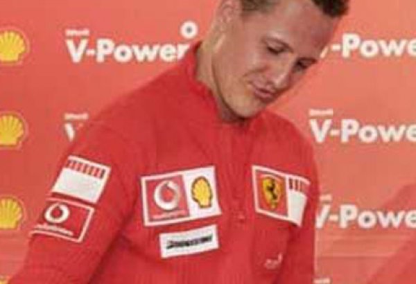 Шумахер прошел курс лечения в Париже и покинул Францию