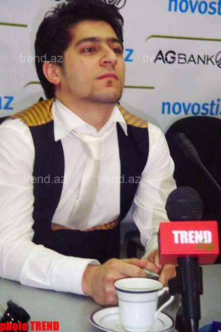 Творческий подарок от азербайджанского певца Нурлана Новрасли (видео+фотосессия)