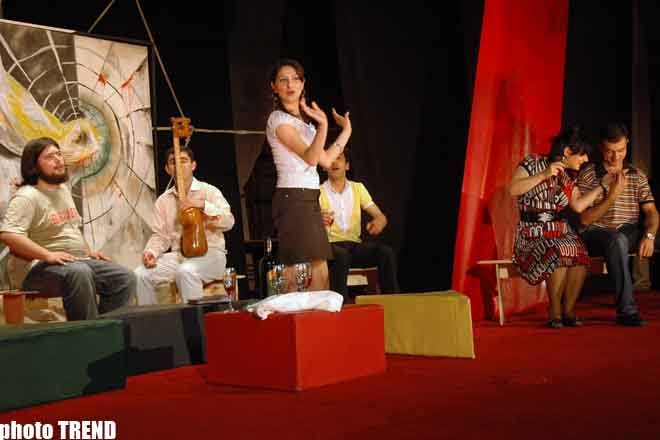 Бакинский детский театр представил спектакль для заключенных (фотосессия)