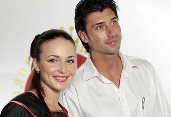 Максим журналындағы жалаңаш Анна Снаткина