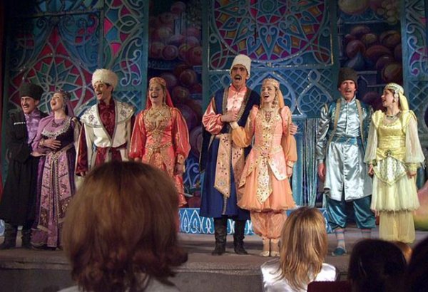 В Париже состоится показ оперетты "Аршин мал алан"