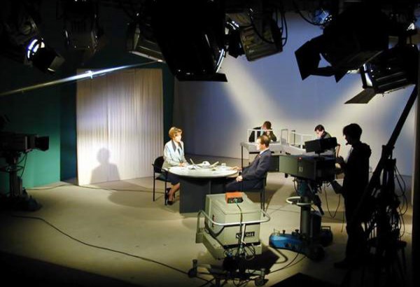 В Азербайджане будут приняты меры в отношении ведущих, допускающих речевые ошибки