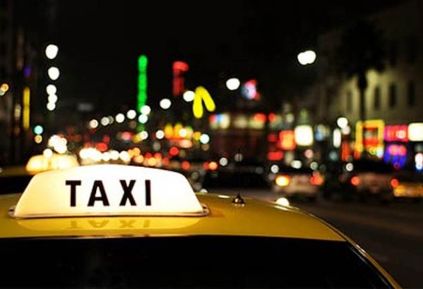 Бакинские таксисты будут платить за стоянку