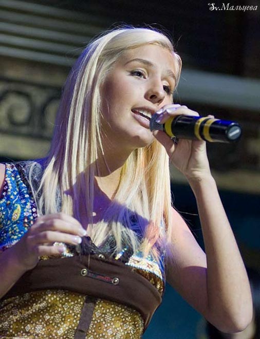 Солистка "А-Студио" сходит с ума