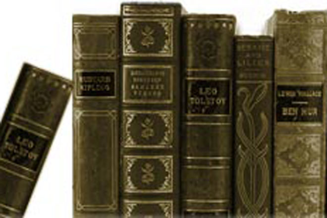 Украинскому писателю Милошу Мирошниченко присвоили звание почетного члена Союза писателей Азербайджана