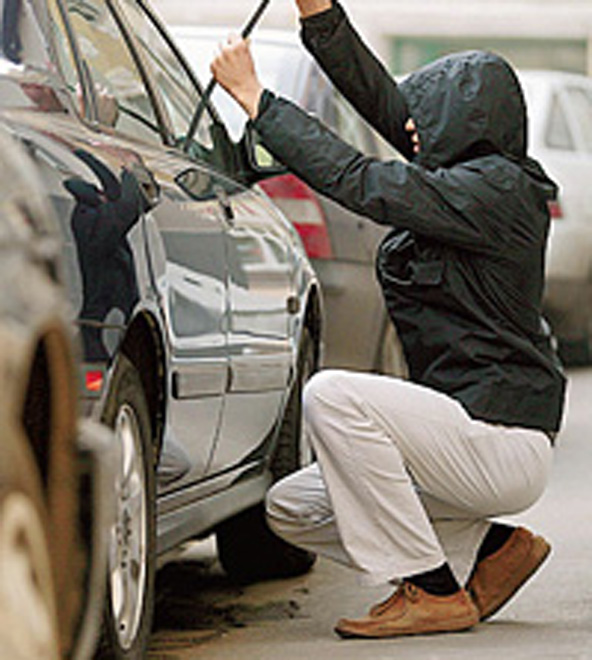 В Баку задержаны несовершеннолетние автоугонщики