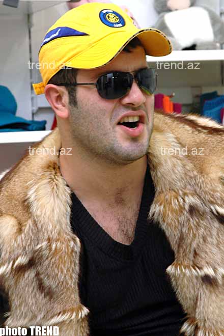 Азербайджанский певец Эльнур не пожалел, сказав "Билмирем" (фотосессия)