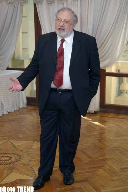 Обращение деятелей культуры Азербайджана по поводу обсуждения интервью Р. Ибрагимбекова в Милли Меджлисе