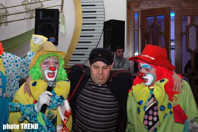 Певица Лала Мамедова день рождения годовалой дочери отметила роскошным банкетом