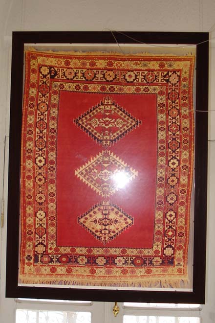 В Тбилиси была презентована книга азербайджанского писателя Нурхафиза Гусейинли