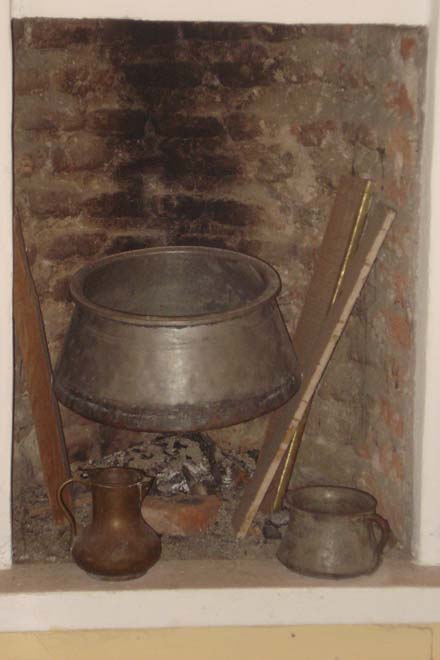 В Тбилиси была презентована книга азербайджанского писателя Нурхафиза Гусейинли