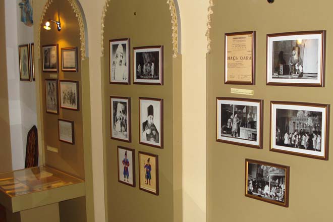 В Тбилиси была презентована книга азербайджанского писателя Нурхафиза Гусейинли