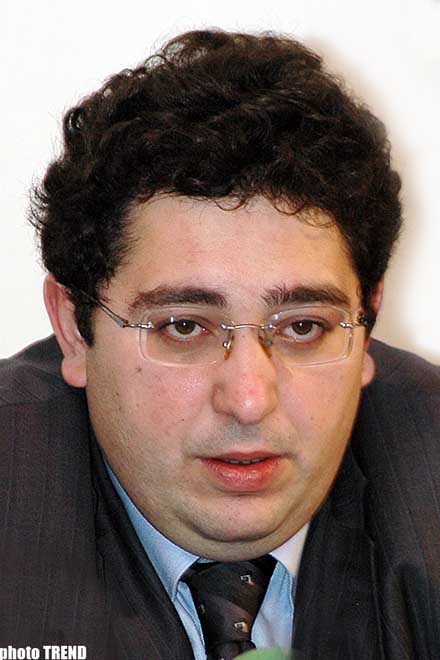 Ноу-хау по-азербайджански, или Пресс-конференция "два в одном"