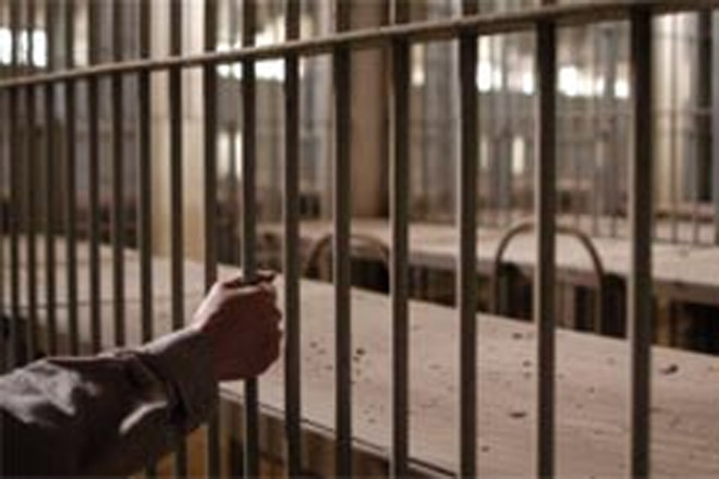 В Йемене из столичной тюрьмы сбежали 30 боевиков "Аль-Каиды"