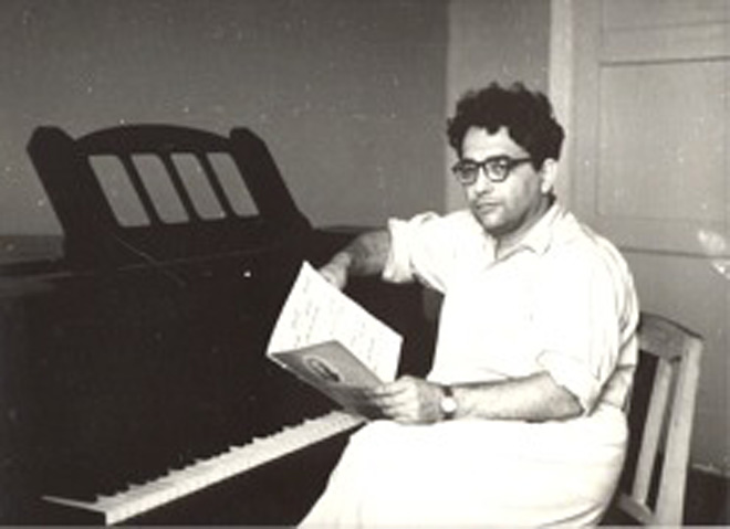 Презентована миниатюрная книга о Гара Гараеве