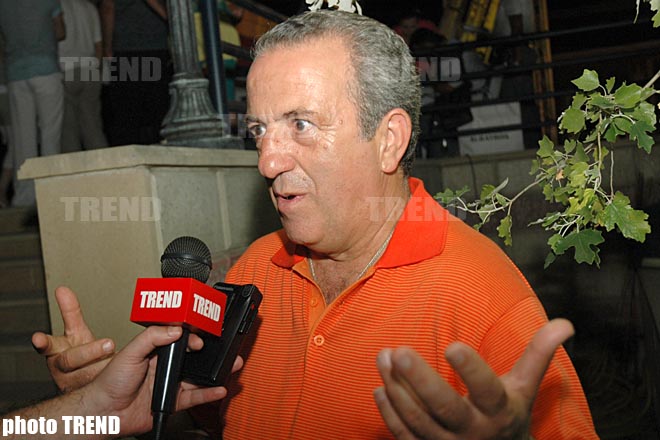 Певцы Бясти Бякирова и Самед Самедов помирились