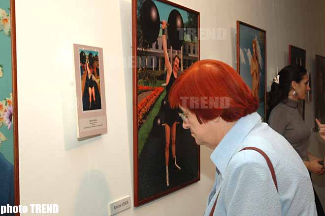 Дмитрий Нагиев в роли Ивана Грозного, танцы живота и автографы на фотовыставке Екатерины Рождественской