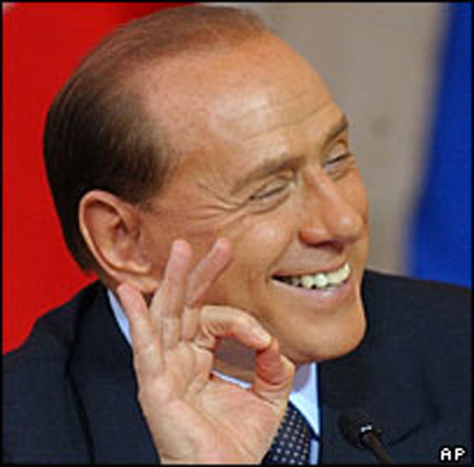 Премьер-министр Италии Сильвио Берлускони подал в отставку