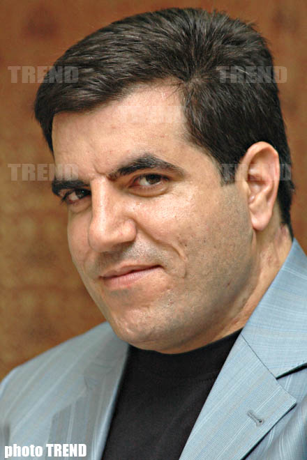 Азербайджанский певец Певец Вюсал Алиев не смог договориться с главами исполнительной власти