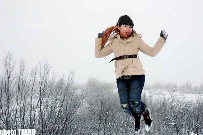 Певица Хураман Шушалы разорена? (зимняя фотосессия)