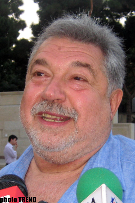 Библия, Талмуд или Коран - шуток, игр, толкований и ироний не должно быть- Юлий Гусман