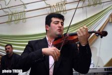 Певица Лала Мамедова день рождения годовалой дочери отметила роскошным банкетом