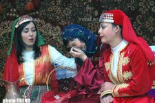 Заслуженная артистка Азербайджана Тунзаля Алиева - обряд нанесения хны (фотосессия)