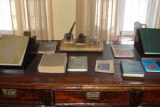 В Тбилиси была презентована книга азербайджанского писателя Нурхафиза Гусейинли