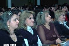 В Баку учащиеся музыкальной школы дали праздничный концерт (фотосессия)