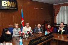 На презентации клипа "Гёйчайым" азербайджанские журналисты дали волю эмоциям