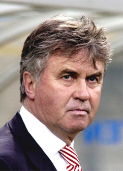 У России хорошие шансы на выход в финальную часть ЧМ-2010 - Хиддинк