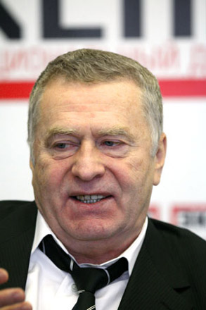 Медведев заявил лидерам партий, что итоги прошедших 11 октября выборов отменять не будут