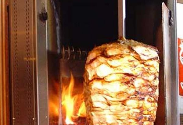 Потребление фаст-фуда из донерных может привести к плачевным последствиям – Центр гигиены и эпидемиологии Азербайджана