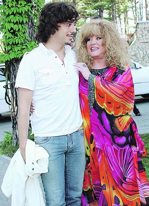 Что изменилось в жизни звезд за 10 лет (фотосессия)