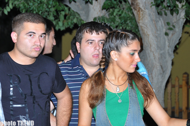 Азербайджанские певцы удостоились дурацких титулов (фотосессия)