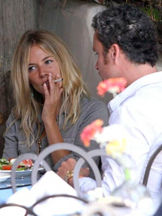 Сиенна  Миллер представила бойфрэнда родителям