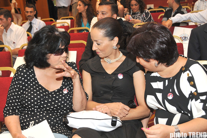 Новую работу заслуженной артистки Азербайджана Азерин увидит вся Турция (фотосессия)