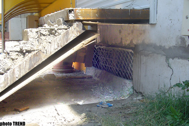 ИВ Наримановского района города Баку выдает липовые документы без печати и без разрешения МЧС ( видео)