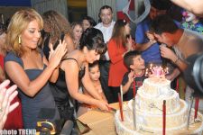 Азербайджанский композитор Говхар Гасанзаде отпраздновала день рождения своей дочери (фотосессия)