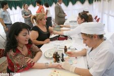 Звезды азербайджанской эстрады спели для детей, больных талассемией (фотосессия)