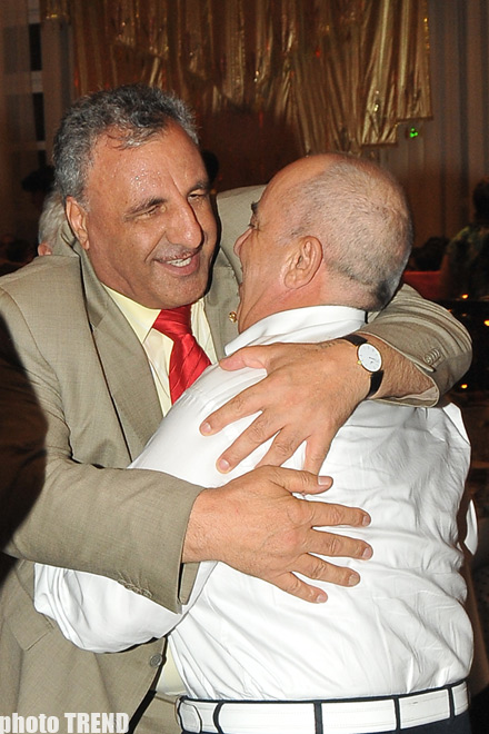 Свадьба сына заслуженной артистки Азербайджана Метанет Искендерли превратилась в заседание Милли Меджлиса (фотосессия и видео )