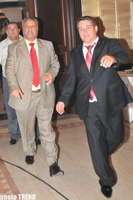 Свадьба сына заслуженной артистки Азербайджана Метанет Искендерли превратилась в заседание Милли Меджлиса (фотосессия и видео )