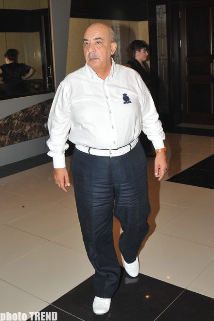 Свадьба сына заслуженной артистки Азербайджана Метанет Искендерли превратилась в заседание Милли Меджлиса (фотосессия и видео )