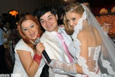 Свадьба сына заслуженной артистки Азербайджана Метанет Искендерли превратилась в заседание Милли Меджлиса (фотосессия и видео )