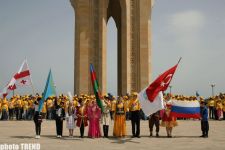 Воспитанники детских домов Азербайджана сядут в депутатское кресло (фотосессия)